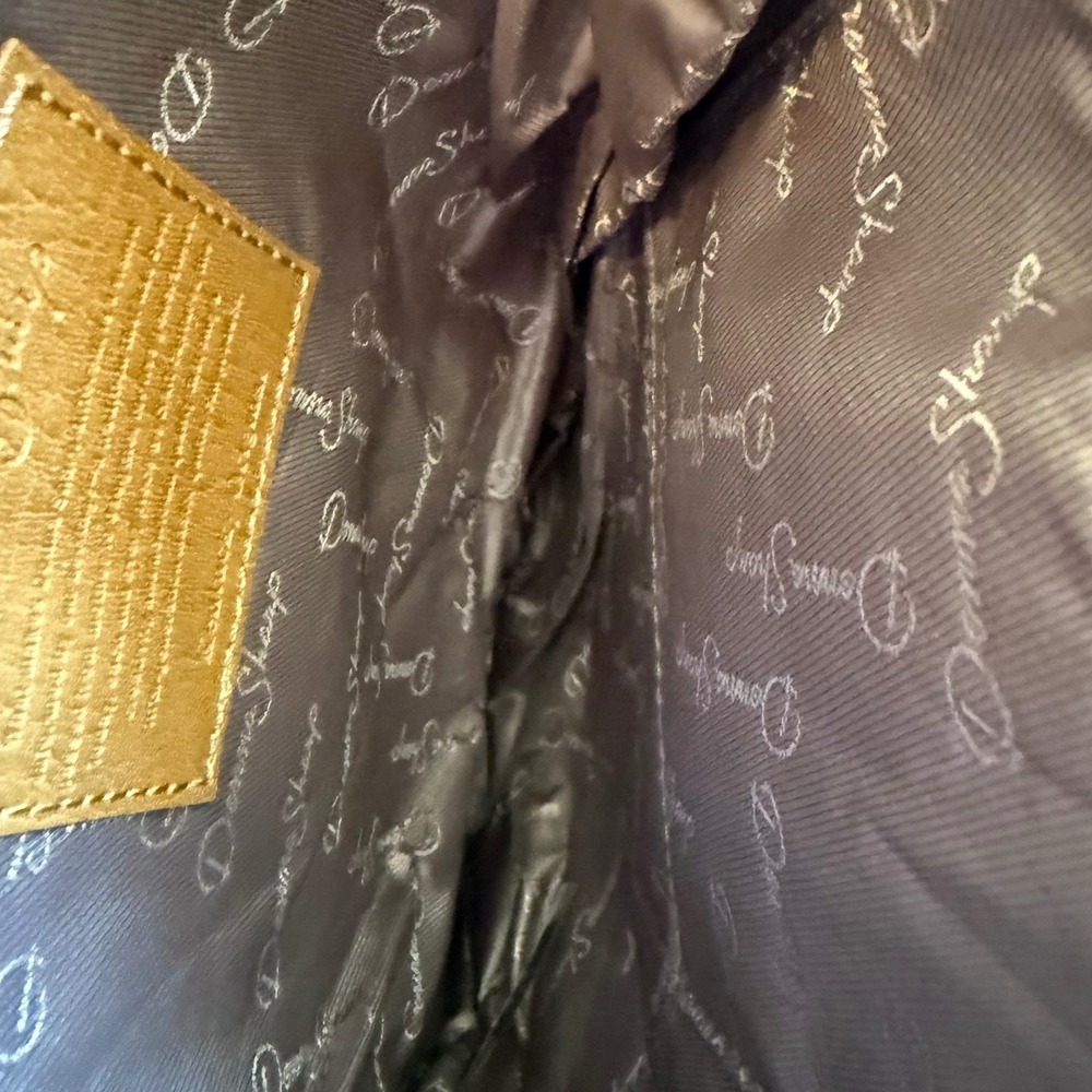Donna Sharp Kensington Penny Bag Quilted Mandala Crossbody Black Grey 26936 NWT - Picture 5 of 8